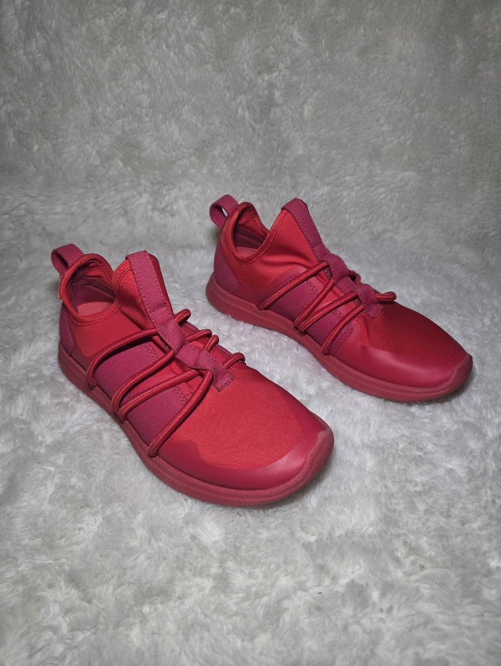 SKYE Footwear The Rbutus EL Scarlet Red Slip On Sneakers Water Resistant Sz 5.5